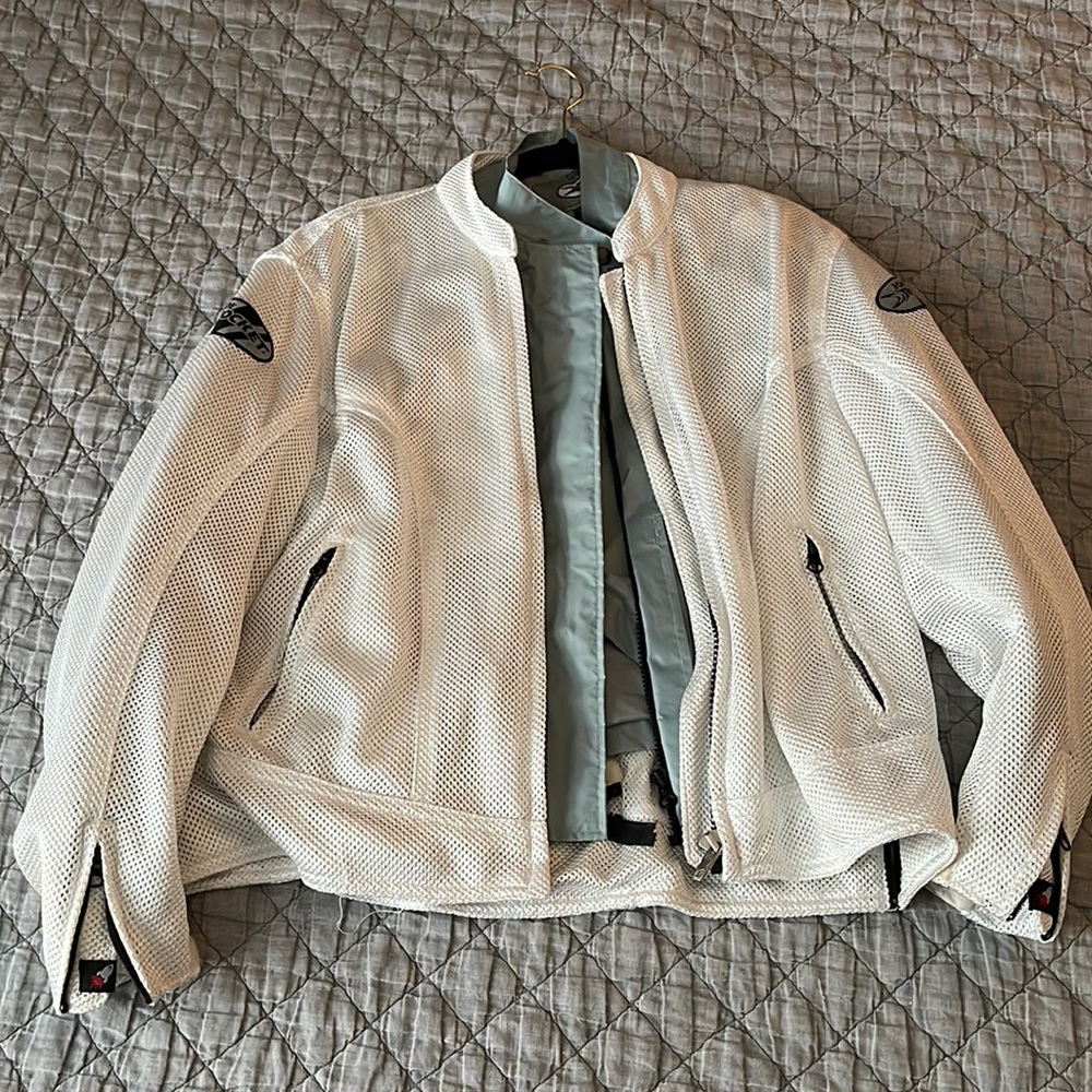 Motorcycle jacket